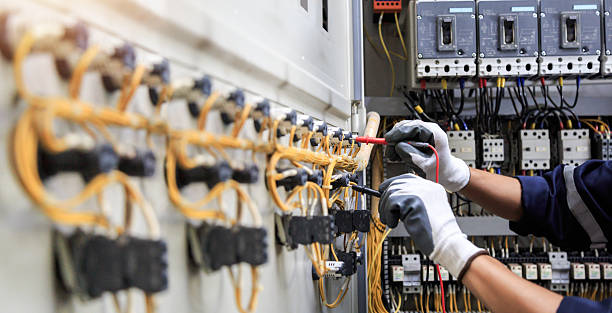 Professional Electrician technician working in Bayonet Point, FL